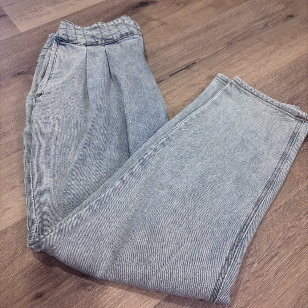 SO Goods For Life Women Light Wash Pleated Straight Leg Jeans Size 15/32W 128453